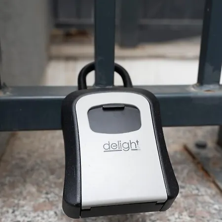 Soni Exclusive Plaza With Private Parking & Self Check-in