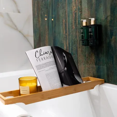 Soni Exclusive Plaza With Private Parking & Self Check-in Apartment