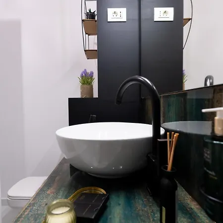 Soni Exclusive Plaza With Private Parking & Self Check-in * Bucharest