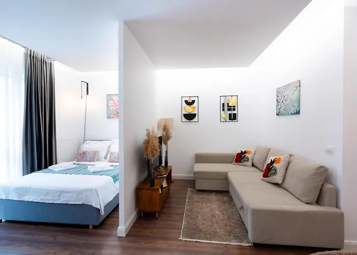 Soni Exclusive Plaza With Private Parking & Self Check-in * Bucureşti