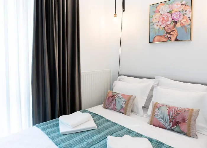 Soni Exclusive Plaza With Private Parking & Self Check-in 부쿠레슈티