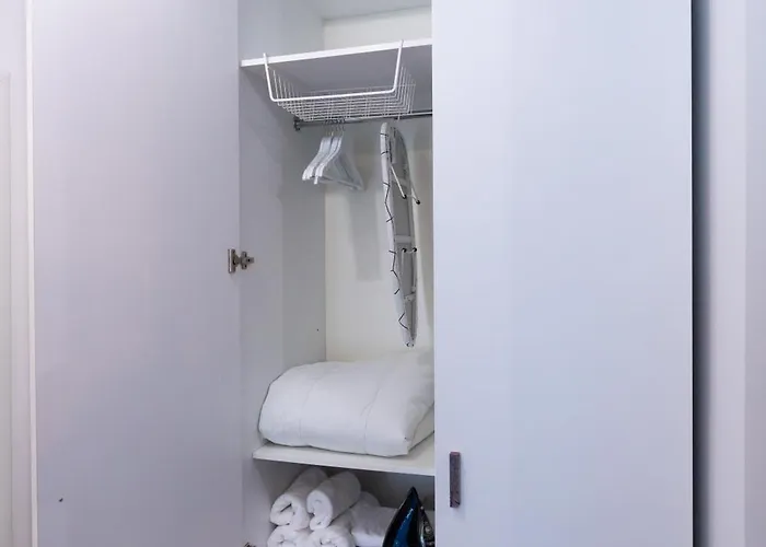 Apartament Soni Exclusive Plaza With Private Parking & Self Check-in Bucureşti