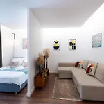 Soni Exclusive Plaza With Private Parking & Self Check-in * Bukarest
