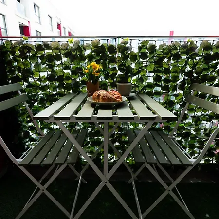 Soni Exclusive Plaza With Private Parking & Self Check-in