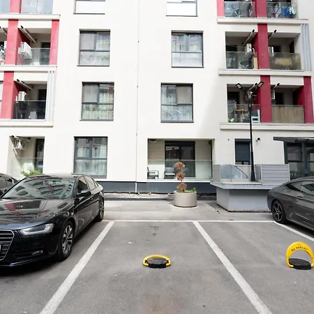 Soni Exclusive Plaza With Private Parking & Self Check-in * 부쿠레슈티
