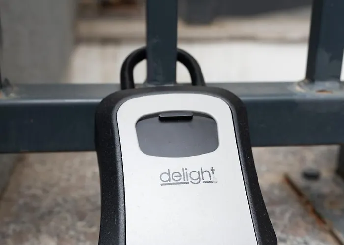 Soni Exclusive Plaza With Private Parking & Self Check-in